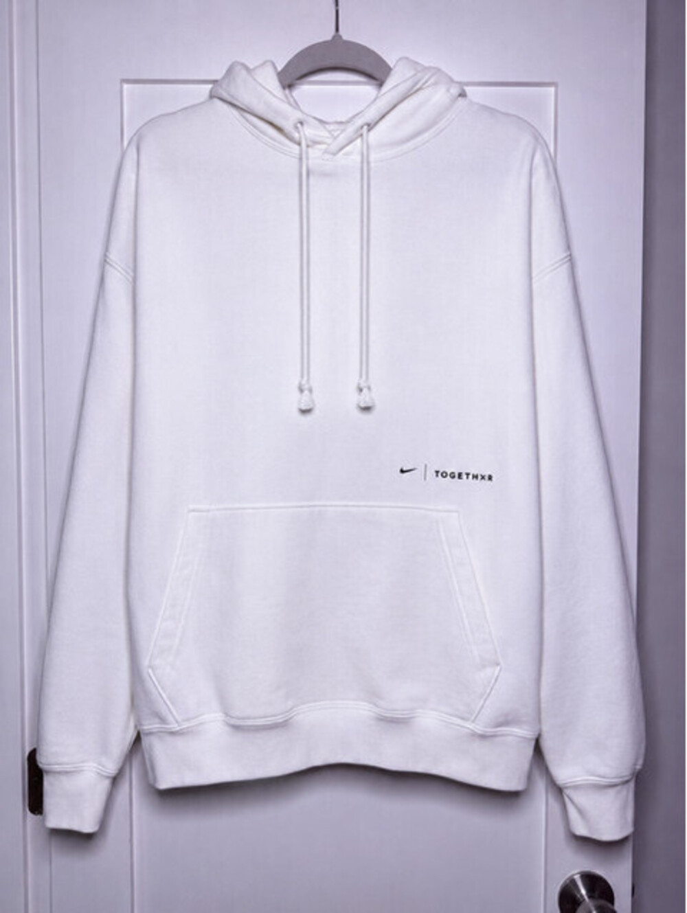 Nike x TOGETHXR Everyone Watches Women's Sport Hoodie White Pullover Size Large